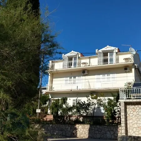 Apartmán In With Sea View, Balcony, Air Conditioning, Wifi Tisno