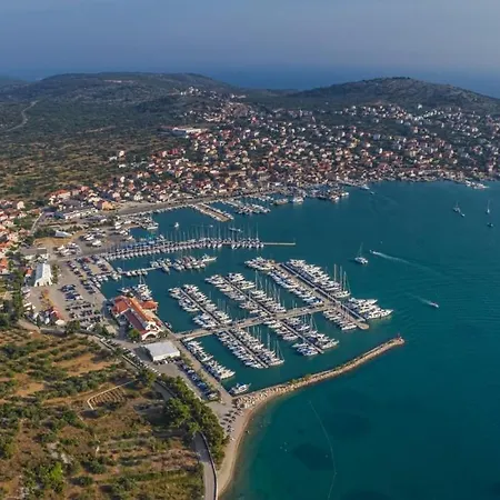 In With Sea View, Balcony, Air Conditioning, Wifi Apartman