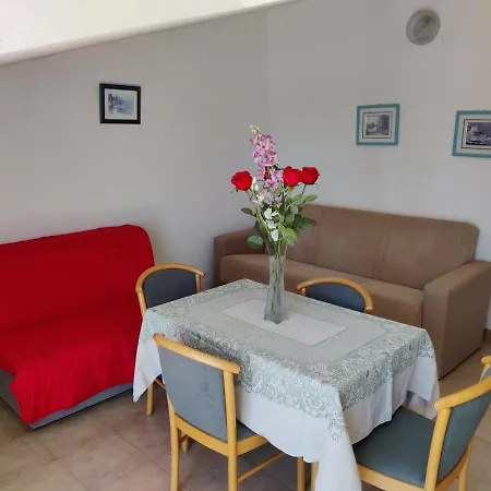 In With Sea View, Balcony, Air Conditioning, Wifi Tisno