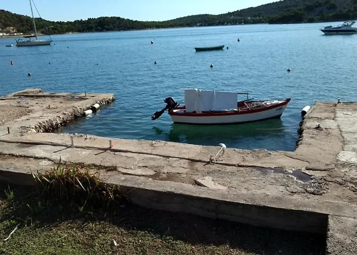 In With Sea View, Balcony, Air Conditioning, Wifi Tisno