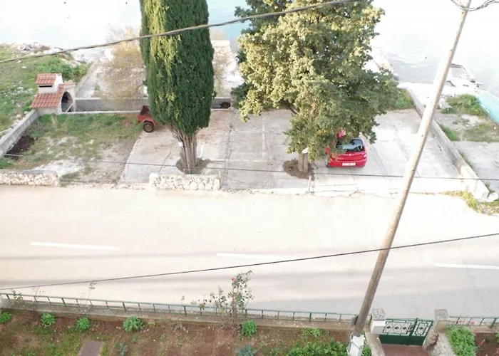 In With Sea View, Balcony, Air Conditioning, Wifi Tisno