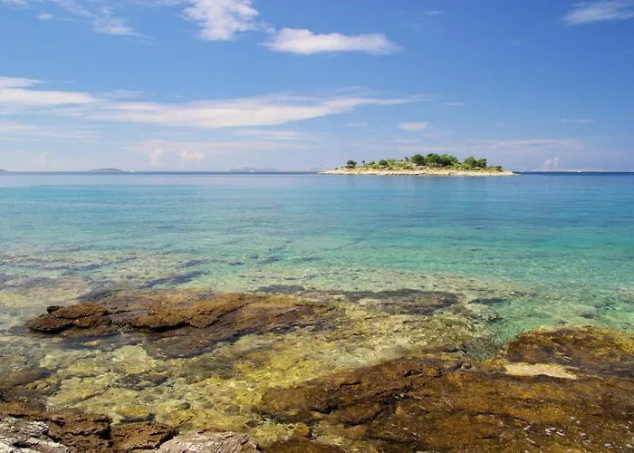 Apartamento In With Sea View, Balcony, Air Conditioning, Wifi Tisno