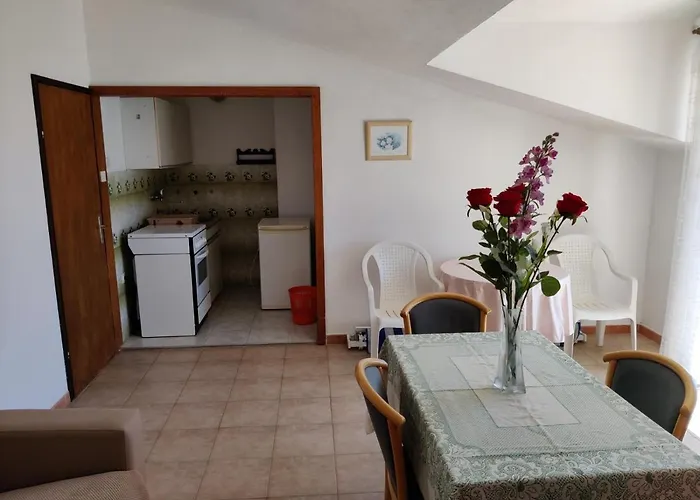 In With Sea View, Balcony, Air Conditioning, Wifi Tisno